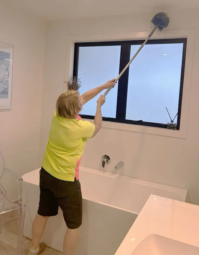ELITE CLEANING (2003) LTD