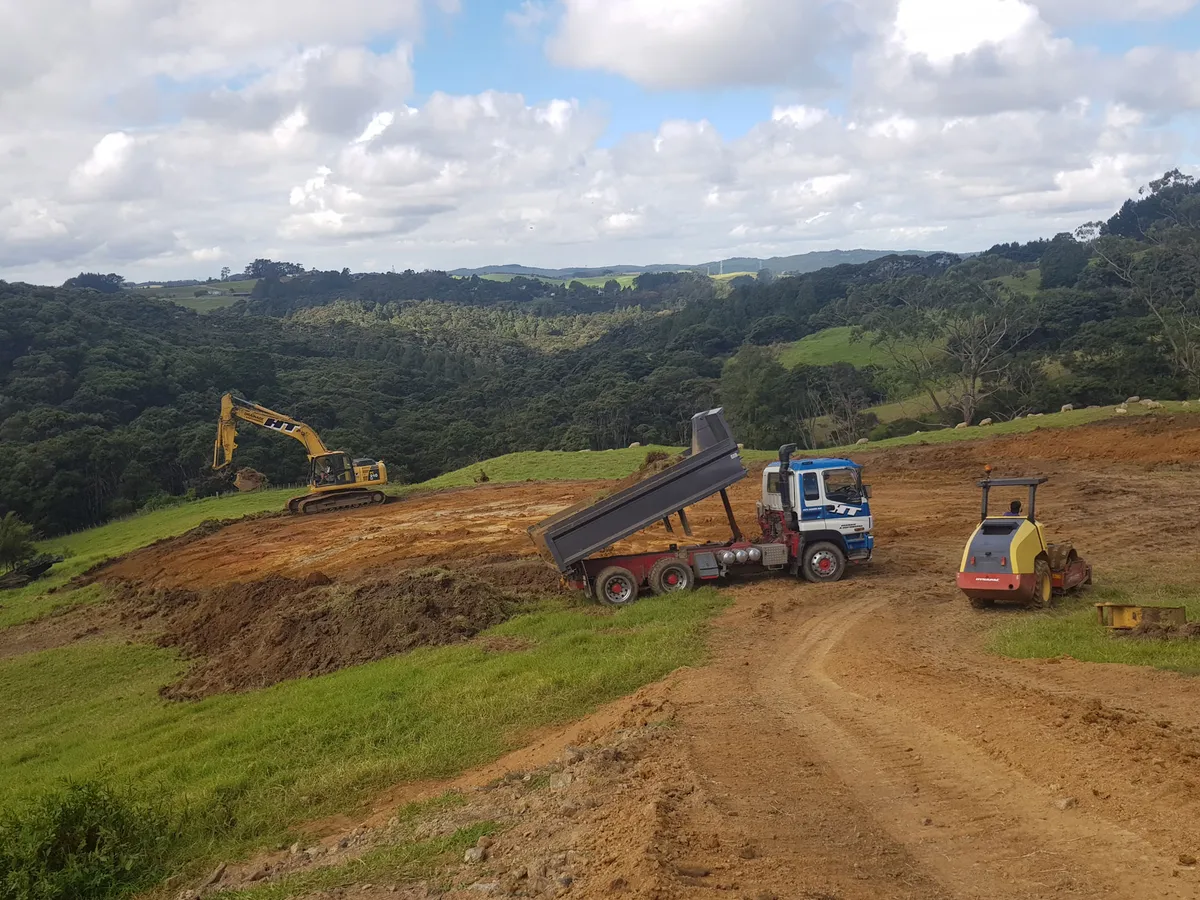 HT Drainage & Earthworks